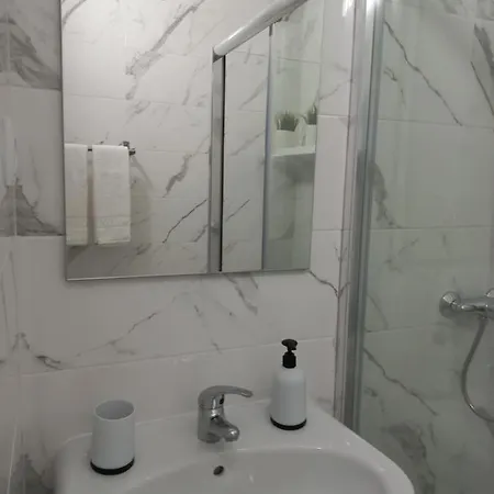 Helena's House Nazaré